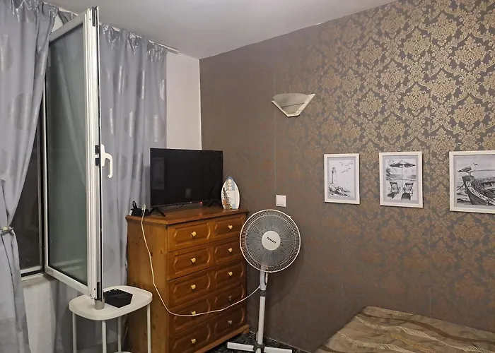 бюджетна за двама פומורי